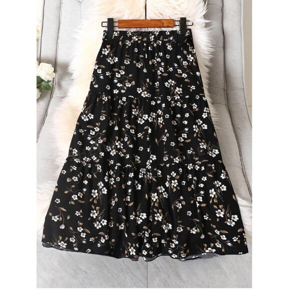 Black Frenchy Ditsy Floral Midi Skirt - Picture 4 of 9